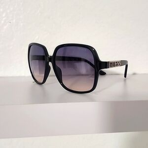 Guess Women's NWT 58mm Oversized Rounded Square Sunglasses.